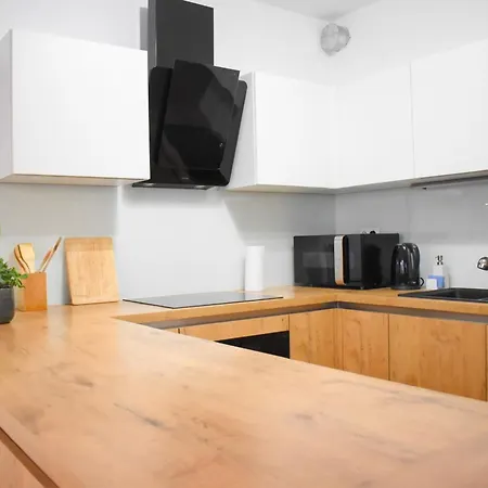 With Garden & Free Parking & Late Check Out Trnava